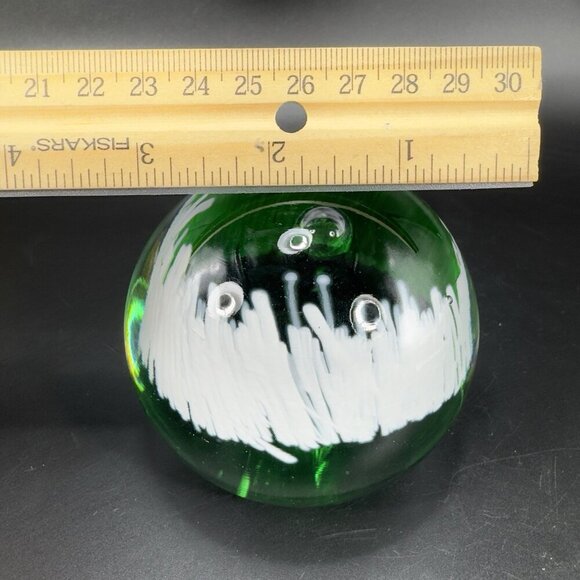 Venetian Glass Paperweight Bulls Eye Manganese 365nm Green UV Glow Italian Glass - Picture 8 of 13